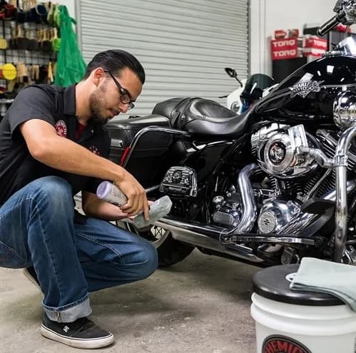 Chemical Guys Moto Metal Polish 3
